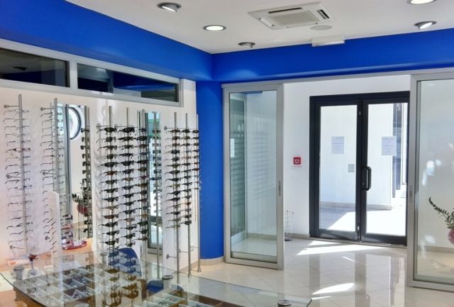 Korona optika i očna ordinacija